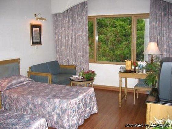 Clarks Limited Hotel